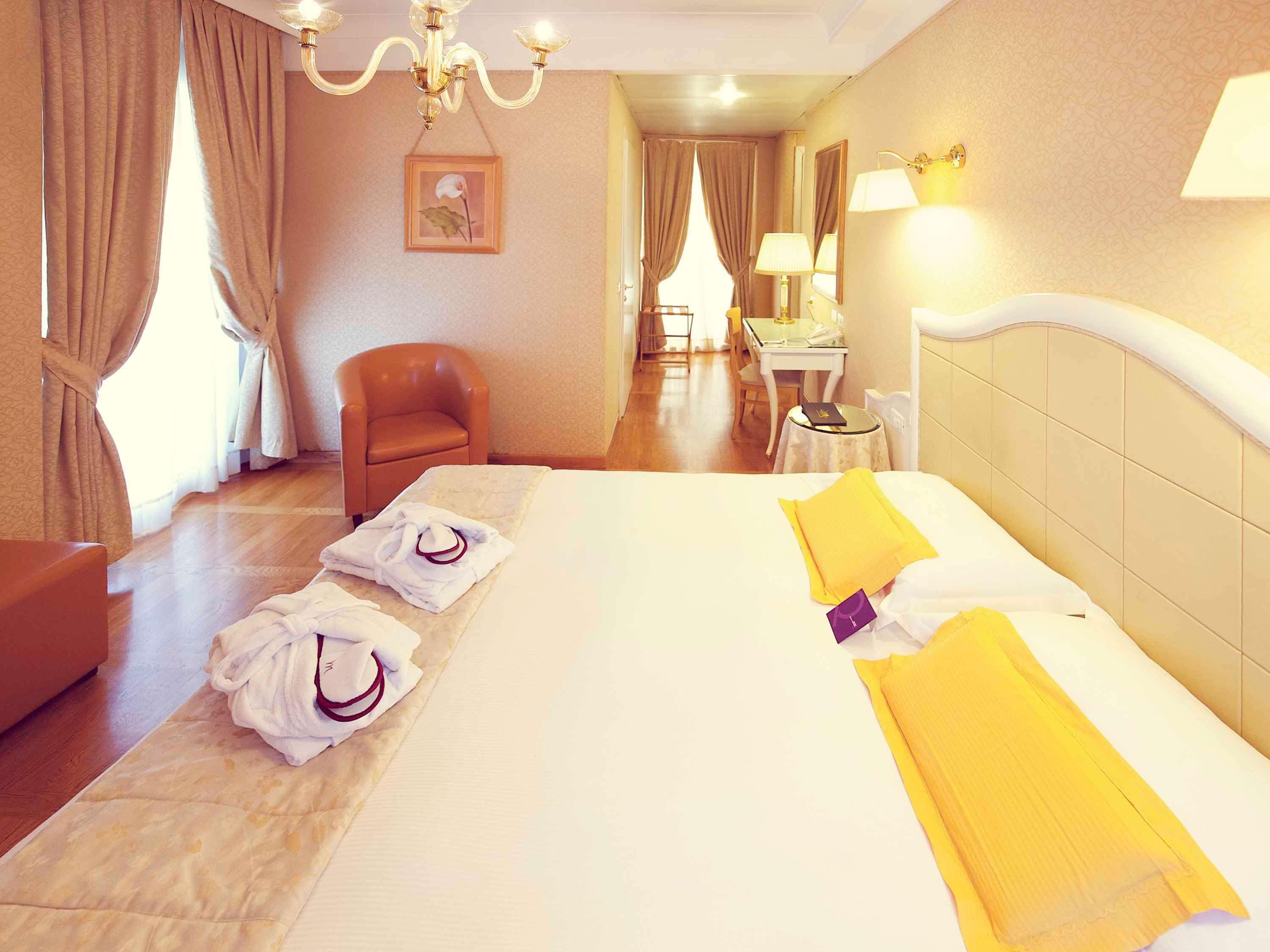 Hotel Mercure Milano Centro Exteriör bild