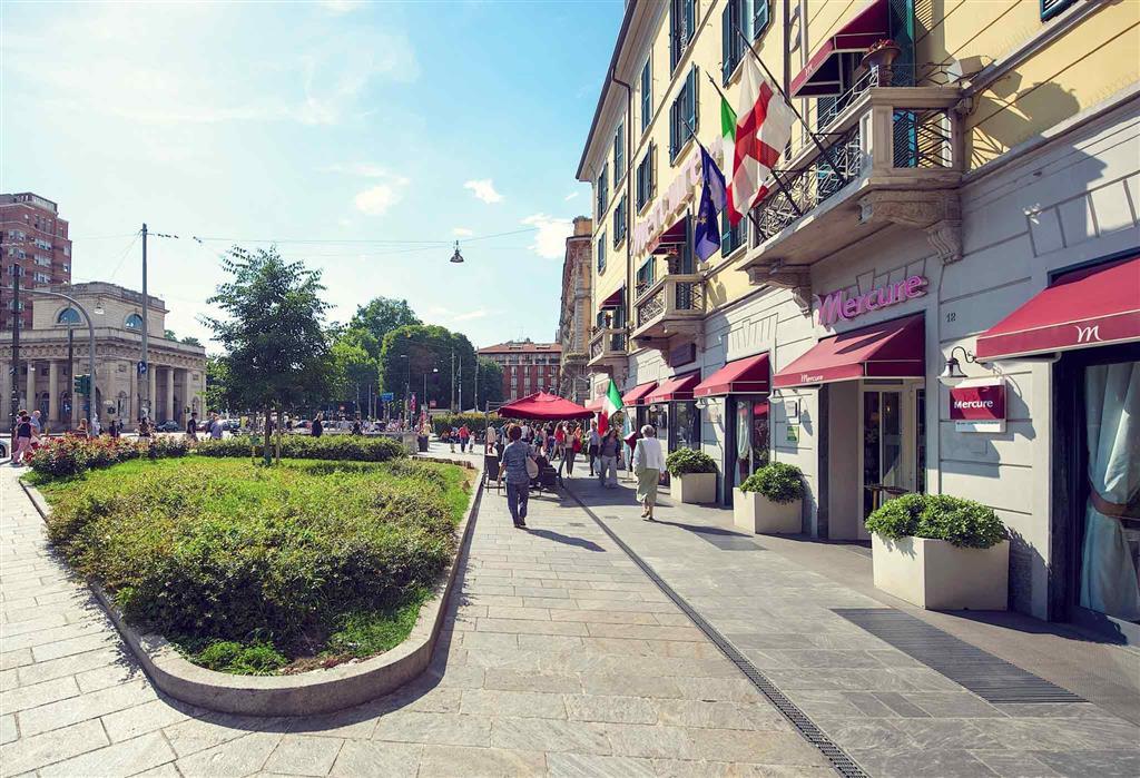 Hotel Mercure Milano Centro Exteriör bild
